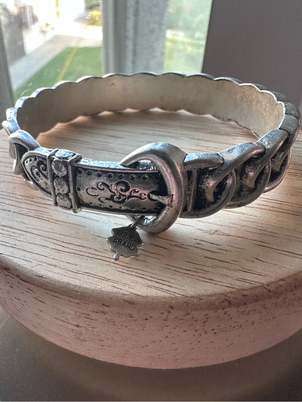 Vintage Rare Lucky Brand Silver Tone Buckle Design Bracelet EUC - Picture 2 of 8